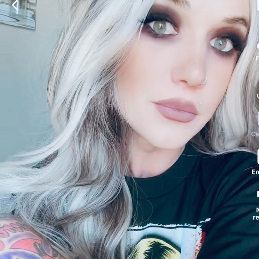 Meet your Posher, Victoria